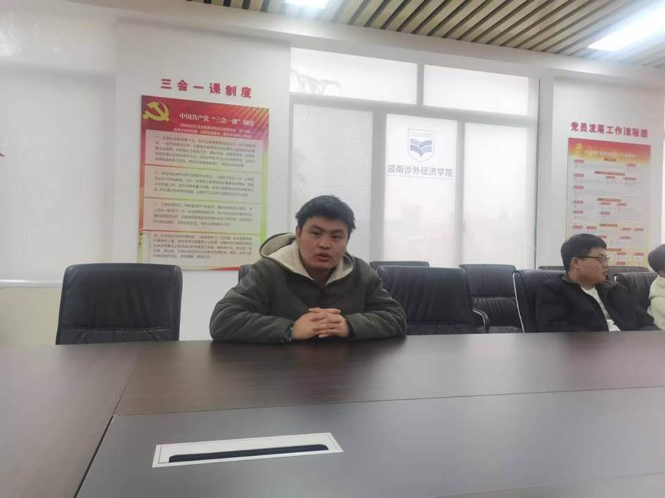 9790641f72984c5422c863f0a3b799e